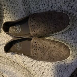 Final clearance Fergalicious Slip On Shoe Taupe color 👢 size 10 casual